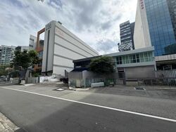 Macpherson Industrial Estate (D13), Warehouse #467292631
